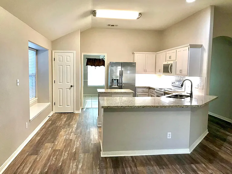 125 Riata — Photo 2