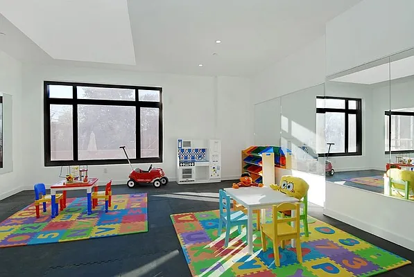 Rented by Compass | media 10