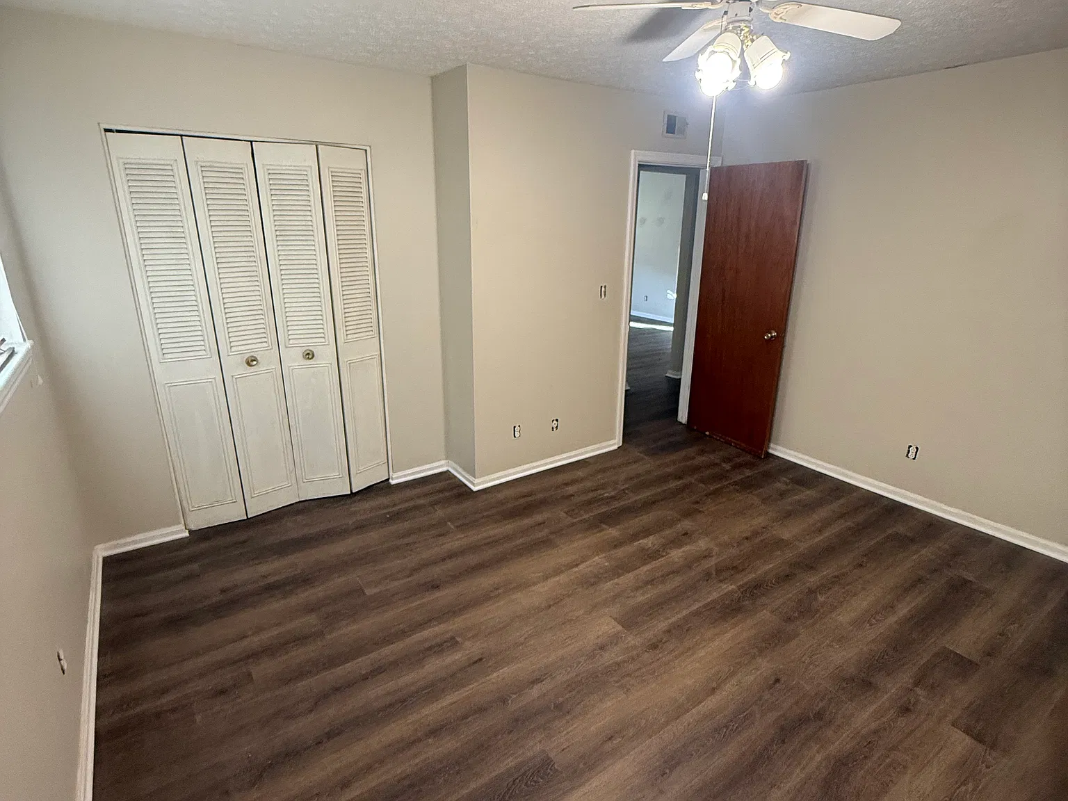 2 bed, 950 sqft, $1,150 — Photo 4