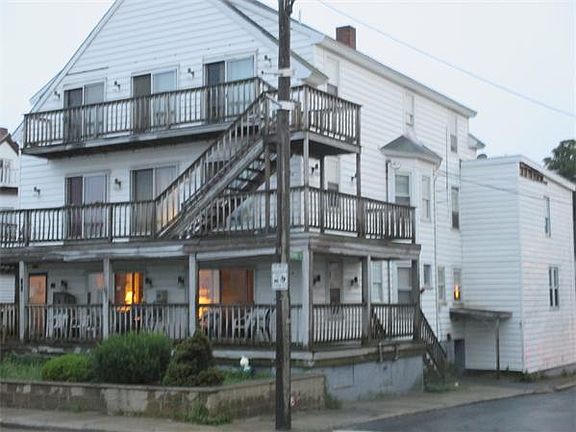 3rd image of 48 Winthrop Shore Dr