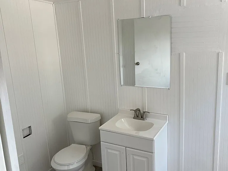 2720 N Hancock Ave — Photo 6