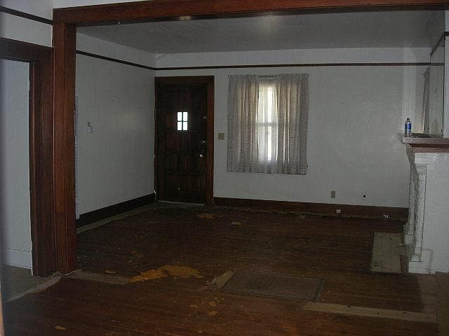 2nd image of 1634 NW 14th St