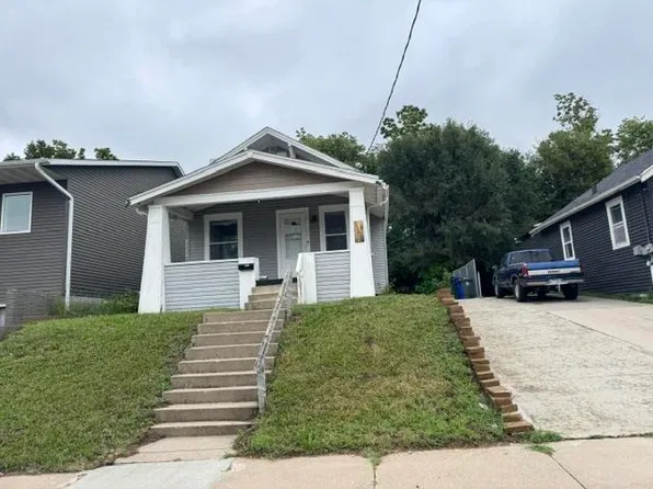 1100 15th St SE, Cedar Rapids, IA 52401