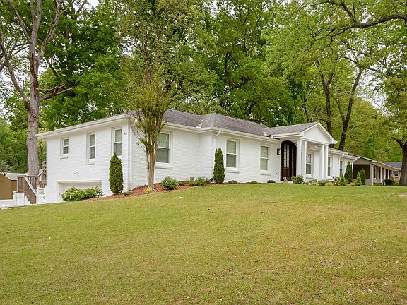 2nd image of 102 Colonial Dr