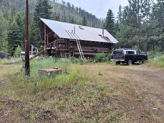2nd image of 1491 Verde Creek Rd