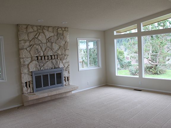 4th image of 1728 W 34th Pl