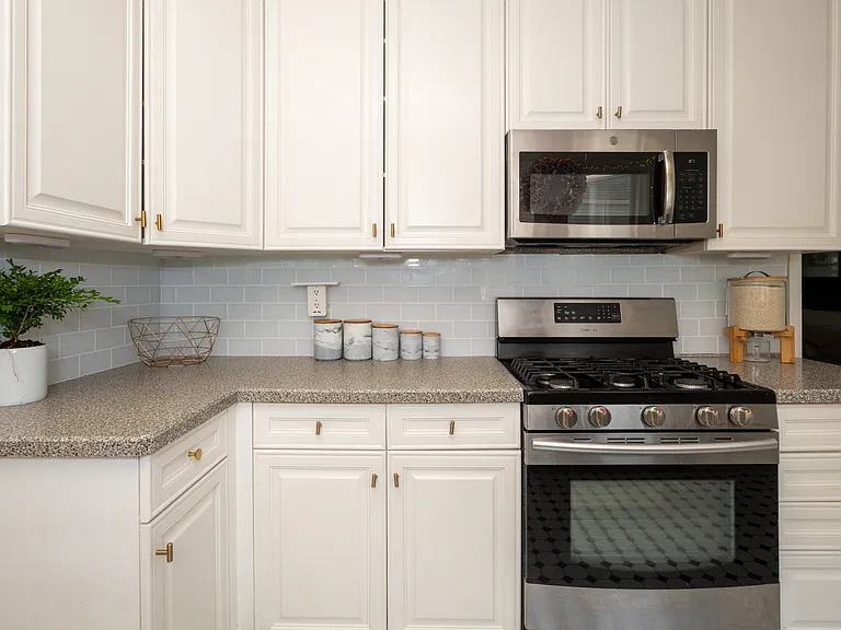 1510 Park Ave — Photo 7
