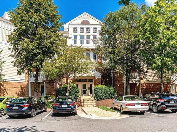 12919 Alton Sq APT 204, Herndon, VA 20170
