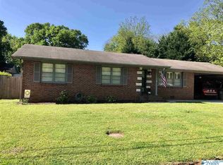1429 College St SE, Decatur, AL 35601