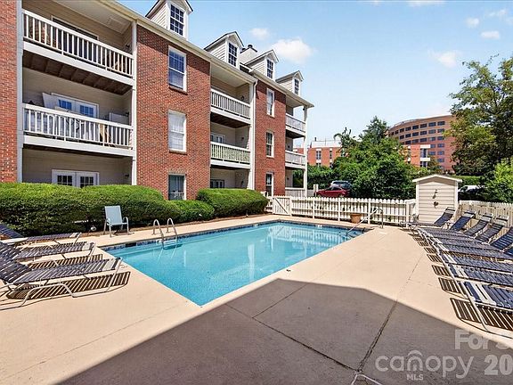 3rd image of 301 Queens Rd APT 106