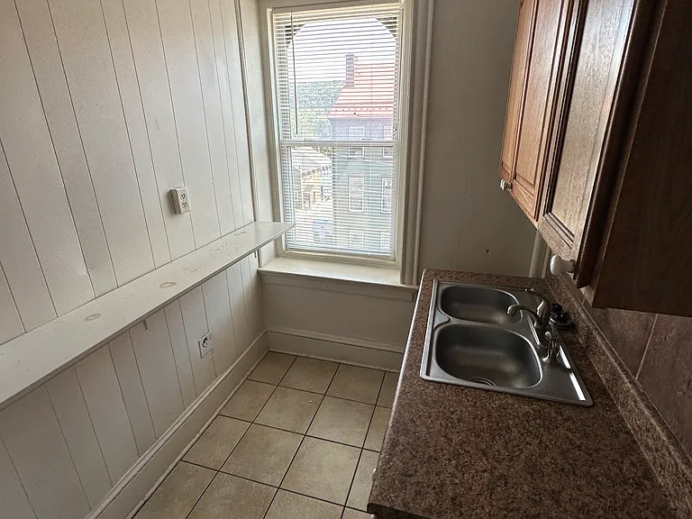 14 E Market St #6 — Photo 15