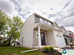 17 Timber Trl, Easton, PA 18045