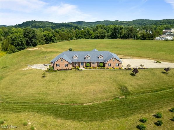 269 S 40th Dr, Evans, WV 25241