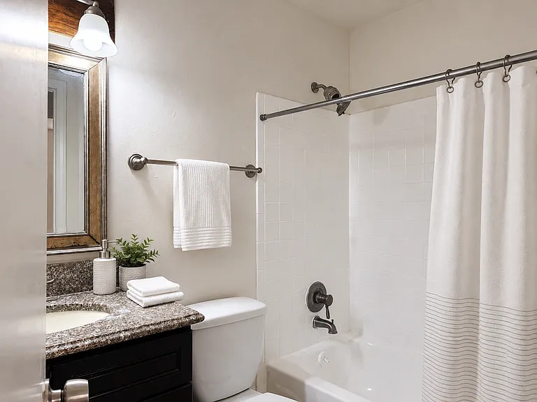 5381 Pershing Ave #508 — Photo 14