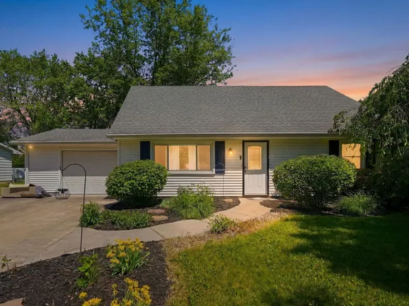 4016 Beaverbrook Dr, Fort Wayne, IN 46815