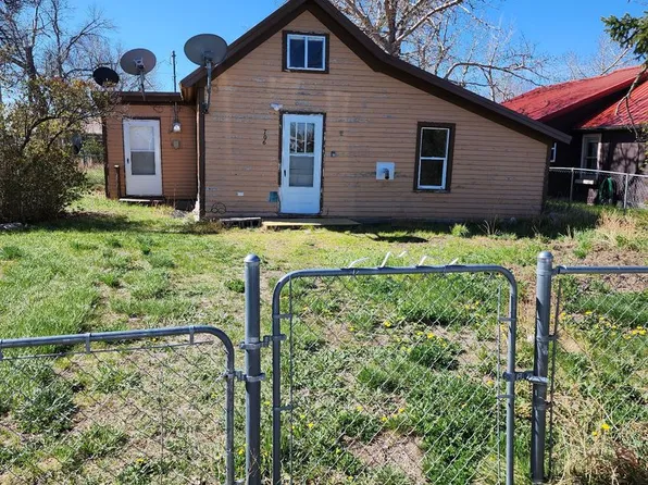 706 Illinois Ave, Valier, MT 59486