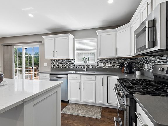 5th image of 17054 S Neuberry Ridge Ct