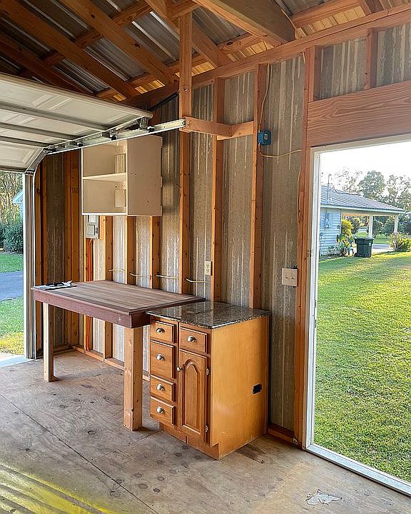 Work bench
