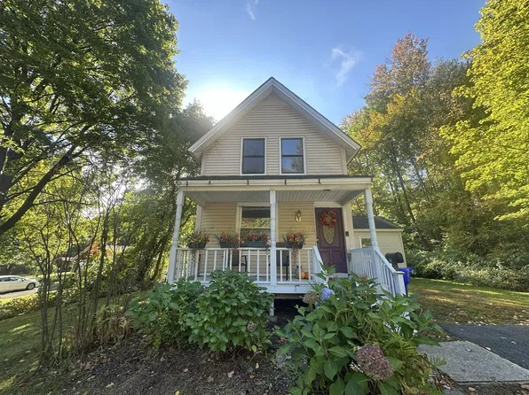 22 Laurel St, Greenfield, MA 01301