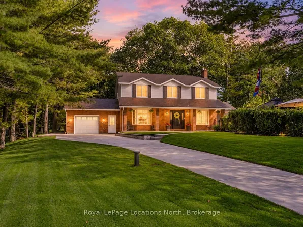 8 Seeley Ct, Wasaga Beach, ON L9Z 2A7