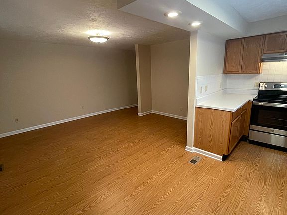 2nd image of 308 E Scott Ave #2