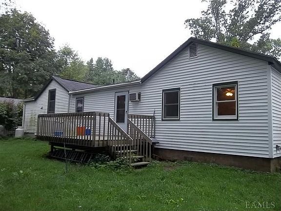 5th image of 46 Hampton Dr
