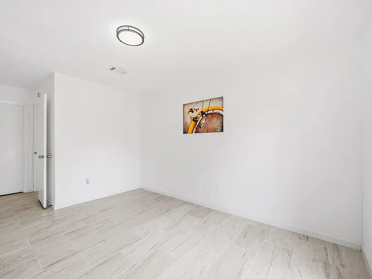 7310 Londres Dr — Photo 19