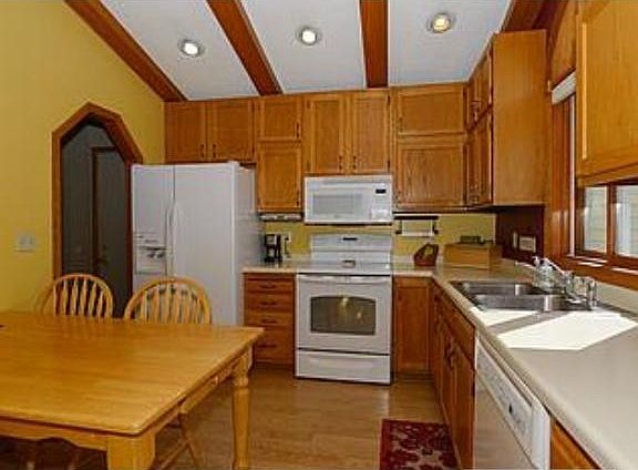 4th image of 205 Shamrock Dr