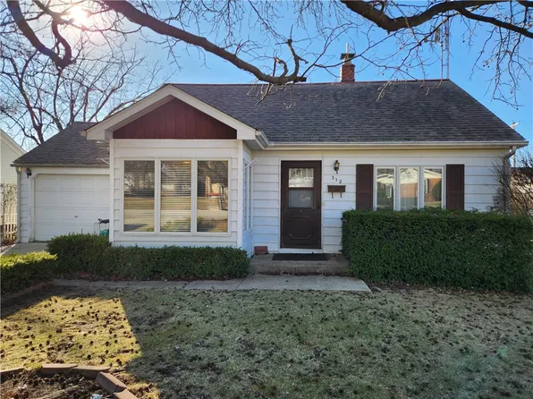 312 N Spruce St, Shelbyville, IL 62565