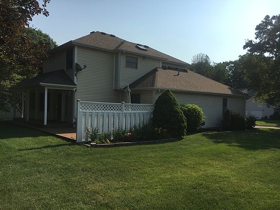 2nd image of 20 McCutcheon Ct N