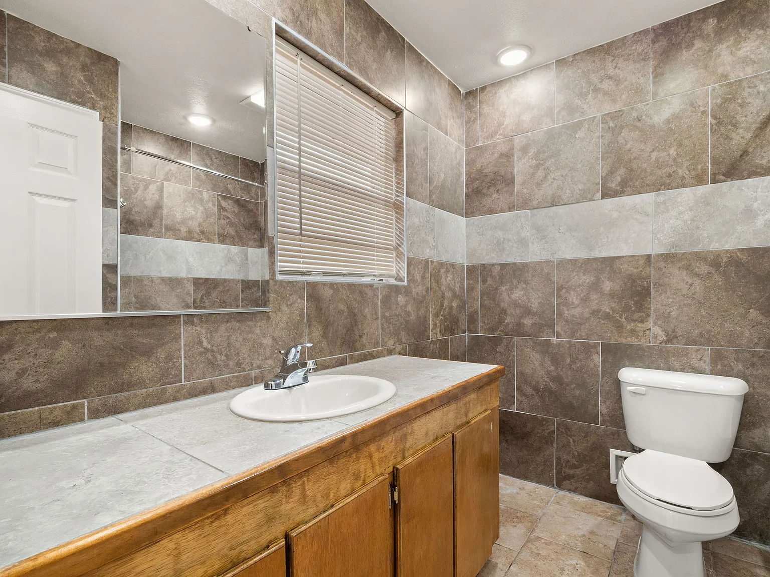 1 bed, 650 sqft, $925 — Photo 4
