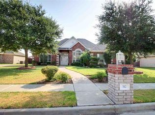 321 Canterbury Dr, Woodway, TX 76712