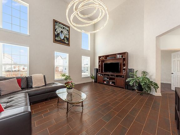 2nd image of 25308 W Baytree Cir