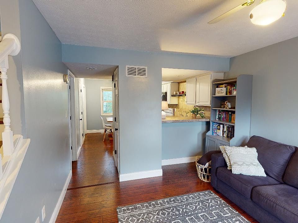 1st image of 733 E Sherwood Hills Dr #1