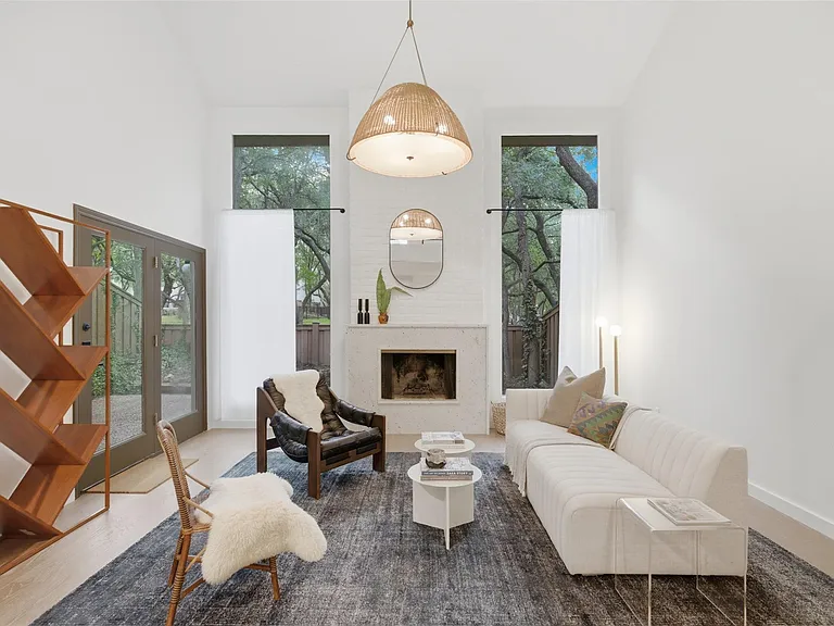 8300 Summer Place Dr — Photo 3