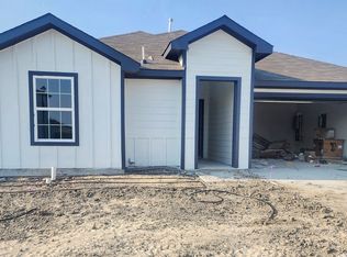 212 Crookedfield Dr, Royse City, TX 75189