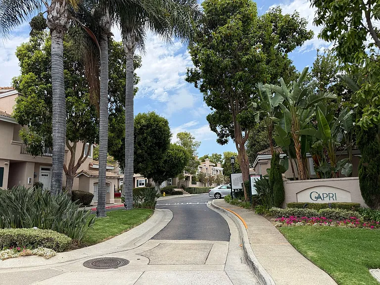 7205 Calabria Ct #7 — Photo 13