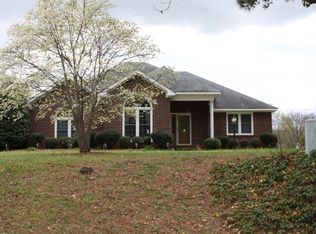 498 Riverbend Rd N, Goldsboro, NC 27530