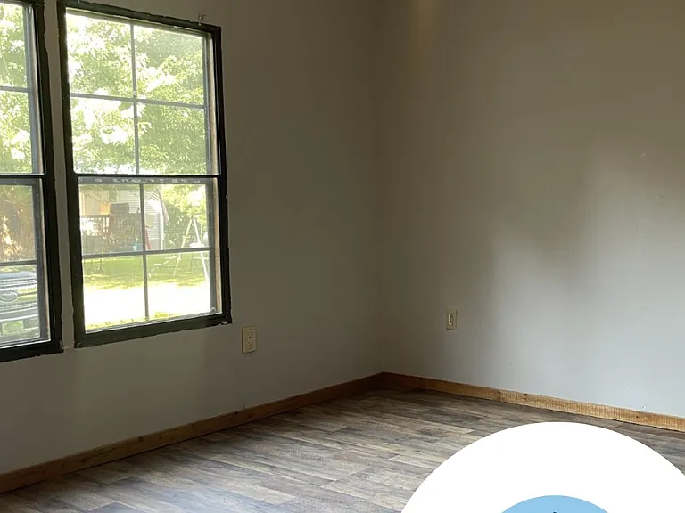 70 Cornwell Dr — Photo 9