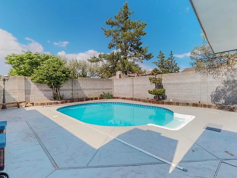 6830 Louisiana Blvd NE — Photo 45