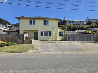 29847 Hillcrest St, Gold Beach, OR, 97444