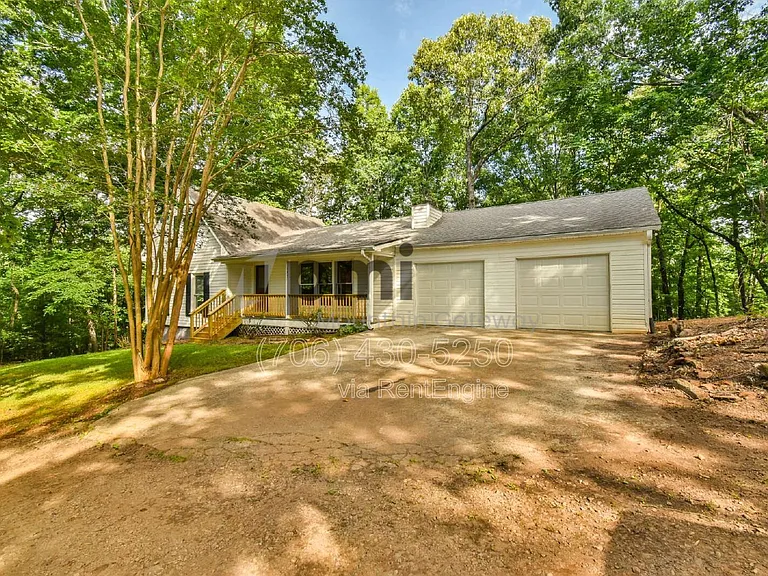 135 Beacon Hill Dr — Photo 26