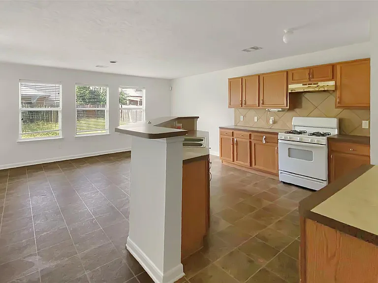 2614 Skyview Knoll Ct — Photo 5