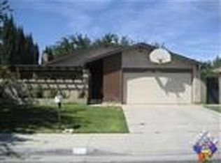 1123 E Nugent St, Lancaster, CA 93535