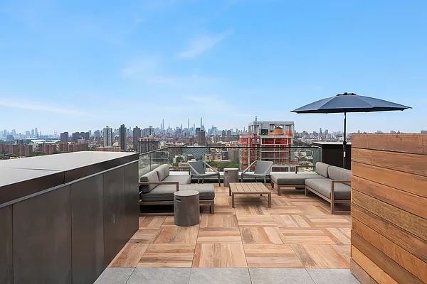 Rented by EXR | media 28