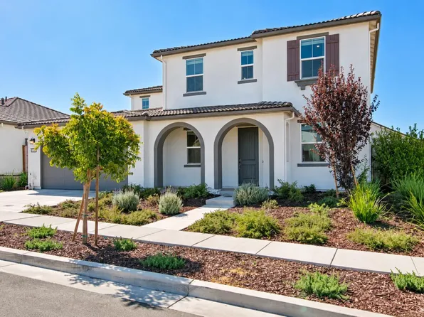 1971 Rosemary Dr, Hollister, CA 95023
