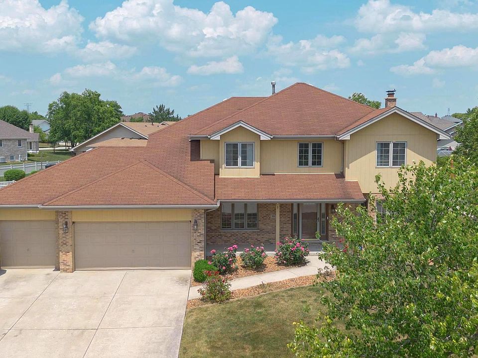 1st image of 8106 Stonegate Dr