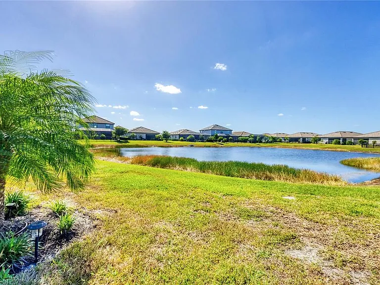 15716 Barefoot Beach Dr — Photo 27