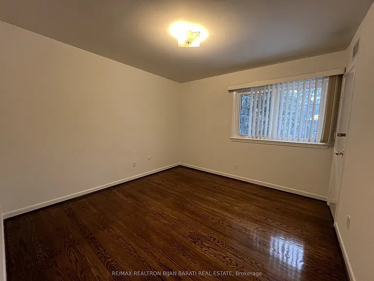 298 Newton Dr — Photo 11