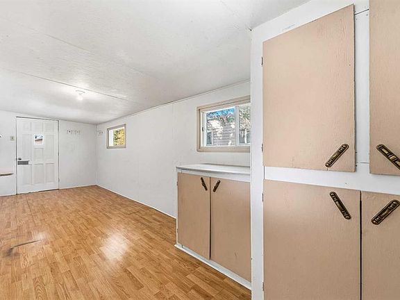 5th image of 831 2nd Ave #10
